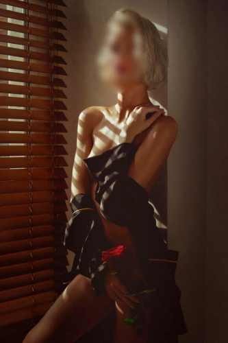 Проститутка Питера Маша Блондинка c 3 размером груди у метро Ленинский Проспект Санкт-Петербург Фото-1